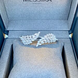 New Messika wing 5ct Diamond bracelet 6.5” medium. Stunning.